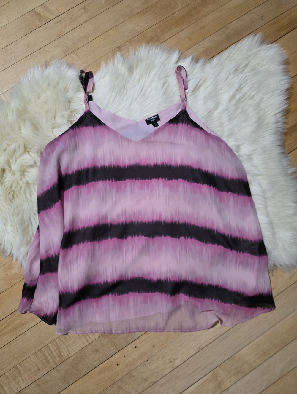 Torrid Tank Top Womens Size 1 Sophie Pink Tie Dye Chiffon Stretch